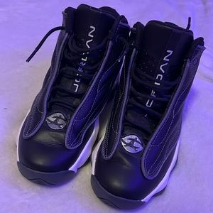 6.5 black Jordan